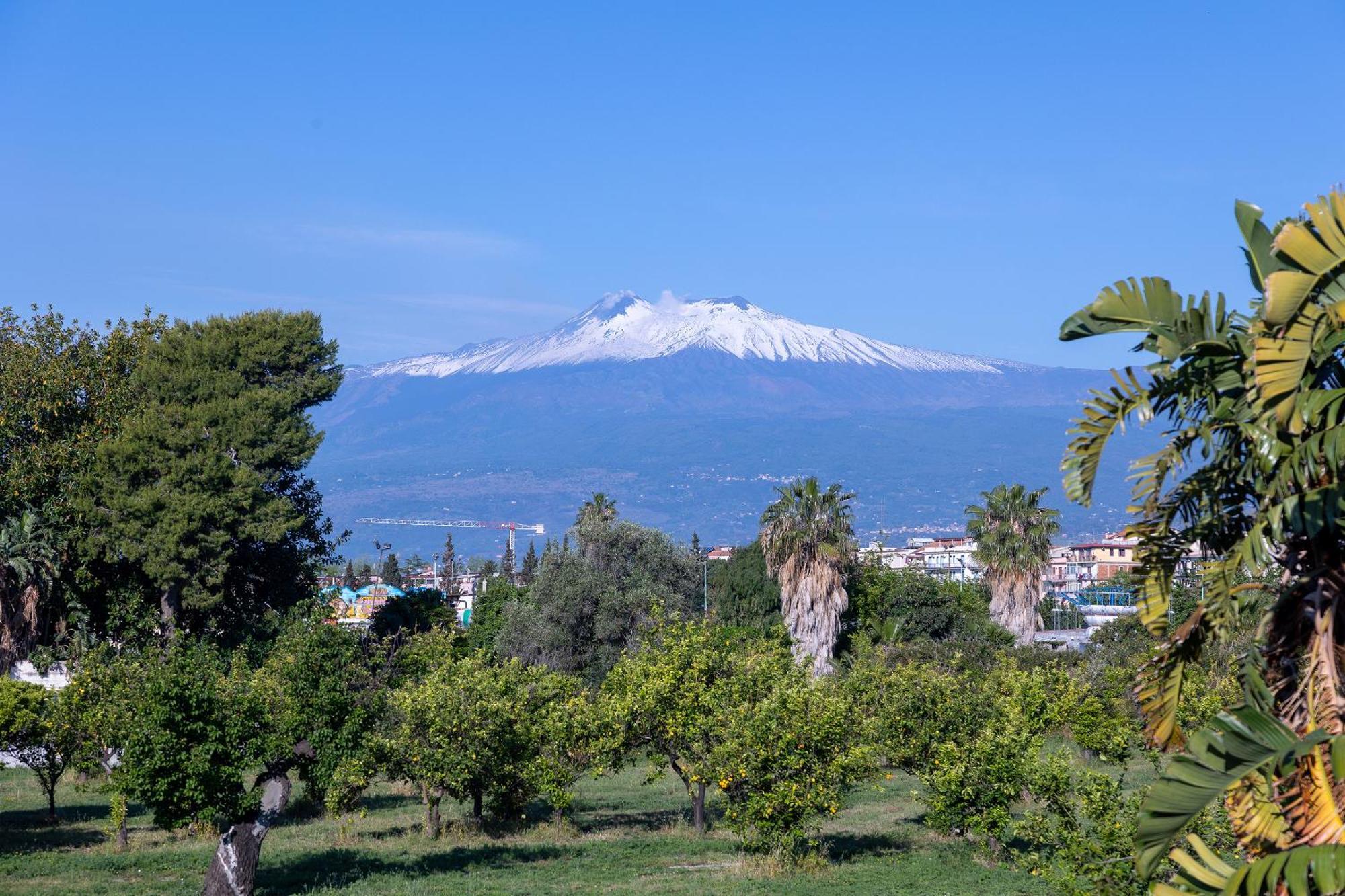 Villa Iris Giardini Naxos Bagian luar foto